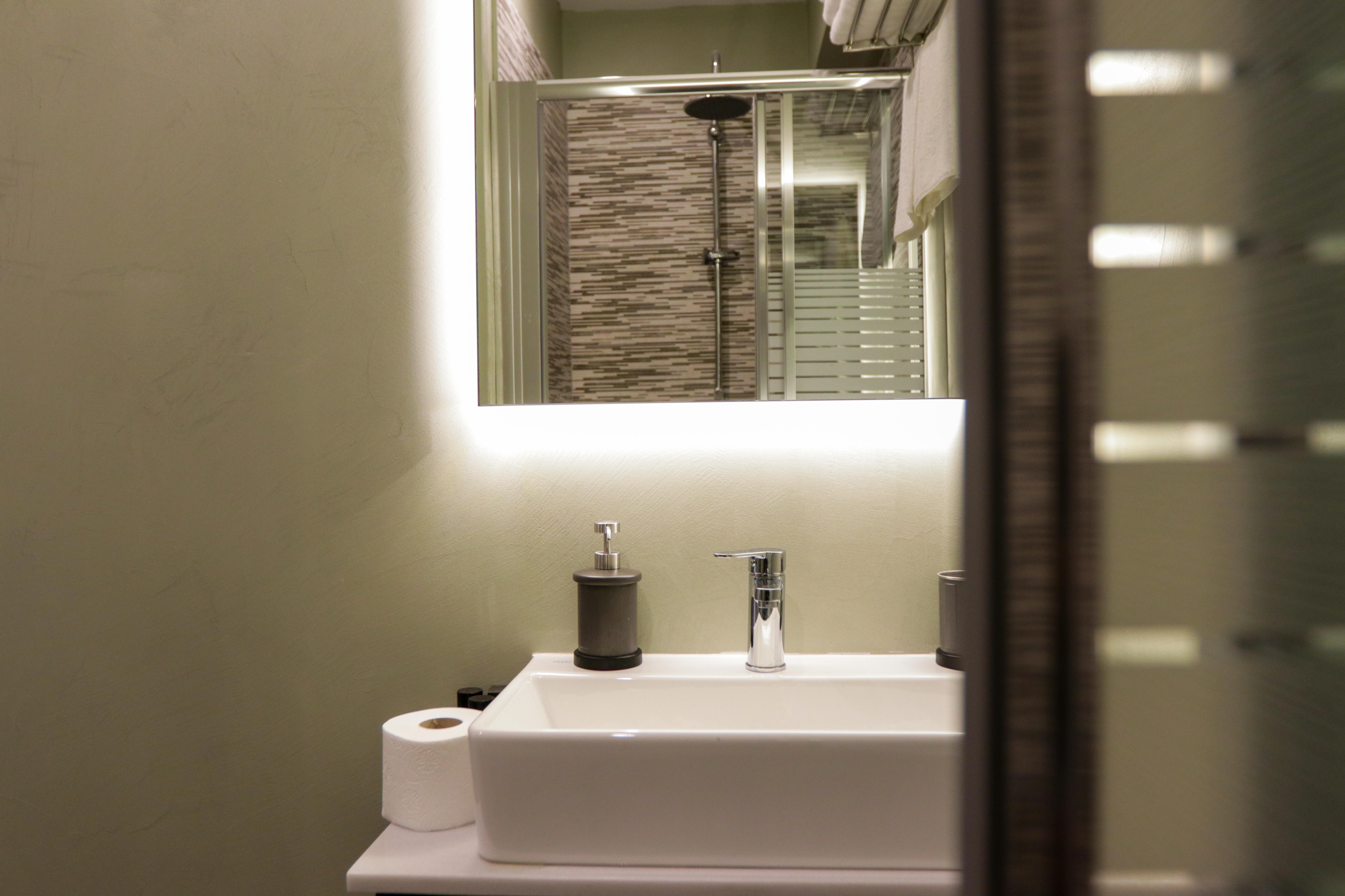 V36 Suites Atene Esterno foto